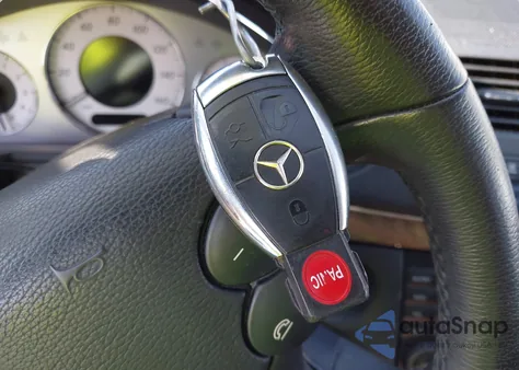 2007 Mercedes-Benz E 350 z USA, uszkodzony, nr VIN WDBUF56X07B033630